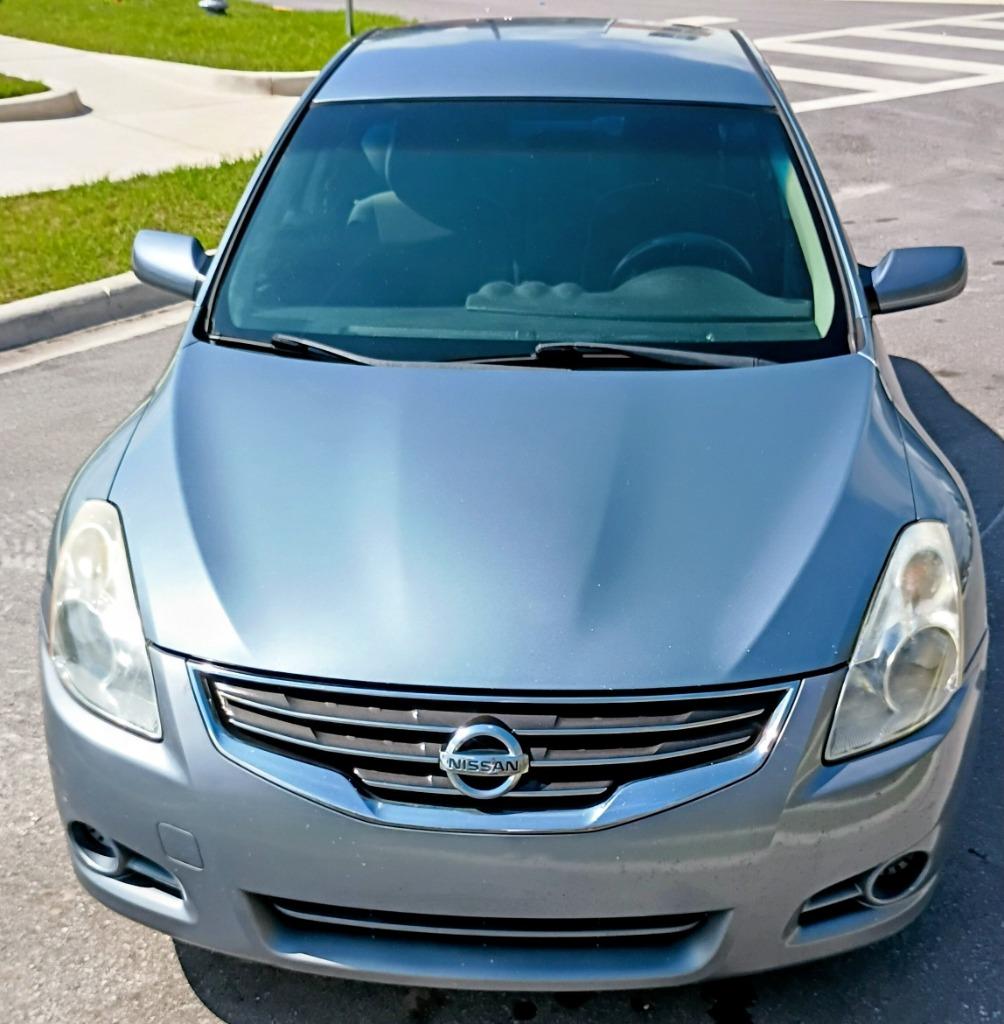 2012 Nissan Altima's photo